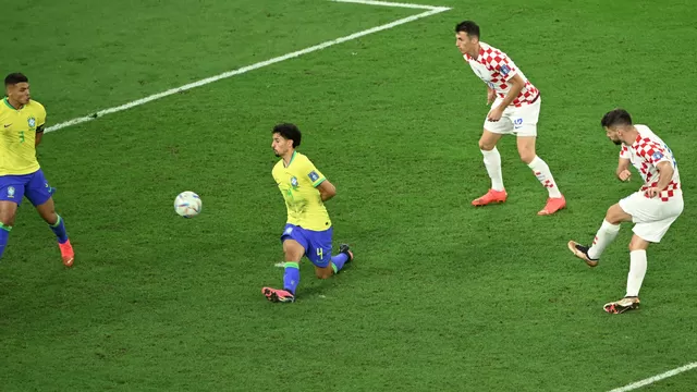 El agónico gol de Croacia para el 1-1 ante Brasil  