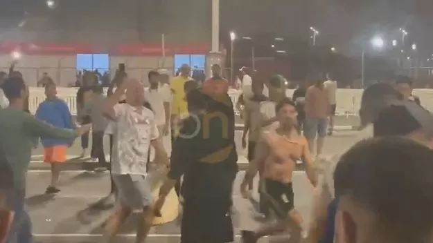 Ambiente caliente: Batalla campal entre argentinos y mexicanos