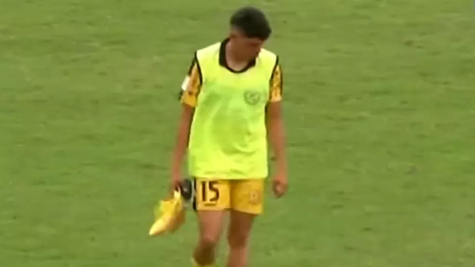 Jesús Castillo buscó el aro al final de la derrota por 1-0 de Cantolao. | Video: Gol Perú