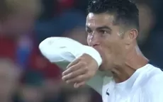 Cristiano Ronaldo cometió penal por una insólita mano ante República Checa - Noticias de ronaldo