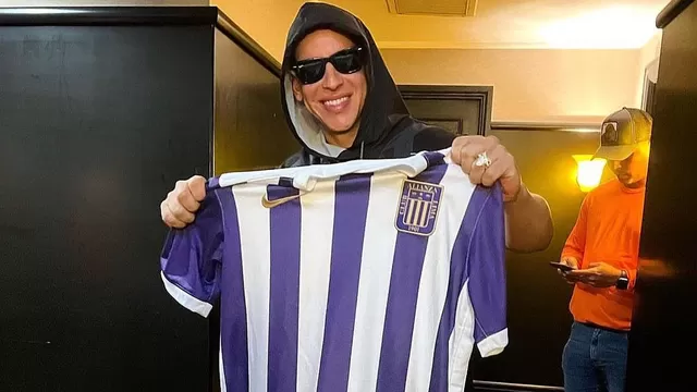 Daddy Yankee posó con la camiseta de Alianza Lima: &quot;¡El Big Boss con la gloriosa!&quot;