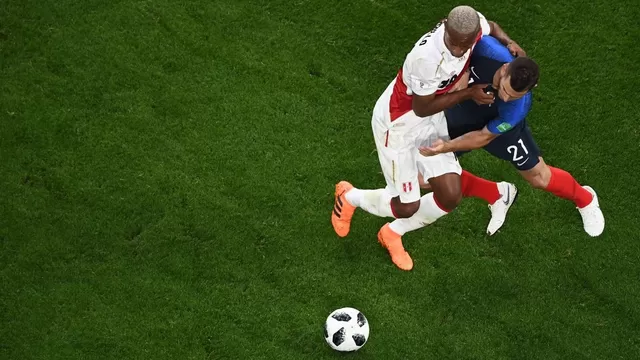FIFA recuerda cuando André Carrillo burló la marca de Hernandez y Matuidi en Rusia 2018