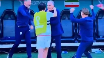 Gales 0-2 Irán: ¡Se emocionó y ahorcó a su DT!