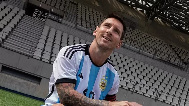 Lionel Messi presentó los nuevos botines que lucirá en Qatar 2022