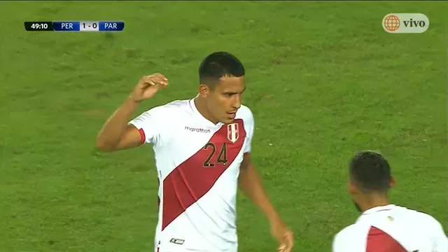 Perú vs. Paraguay: Alex Valera de cabeza marcó el 1-0 para la &#39;Blanquirroja&#39;
