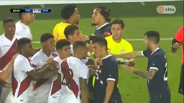 Perú vs. Paraguay: Bronca, expulsados y más tras pelotazo por la espalda a Cueva