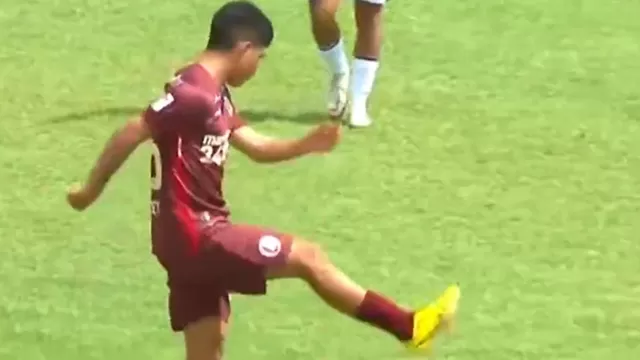 La rabieta de Piero Quispe a los 3&#39; del segundo tiempo. | Video: Gol Perú